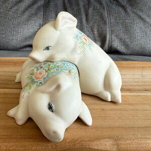 Vintage Nesting Sleeping Pigs
